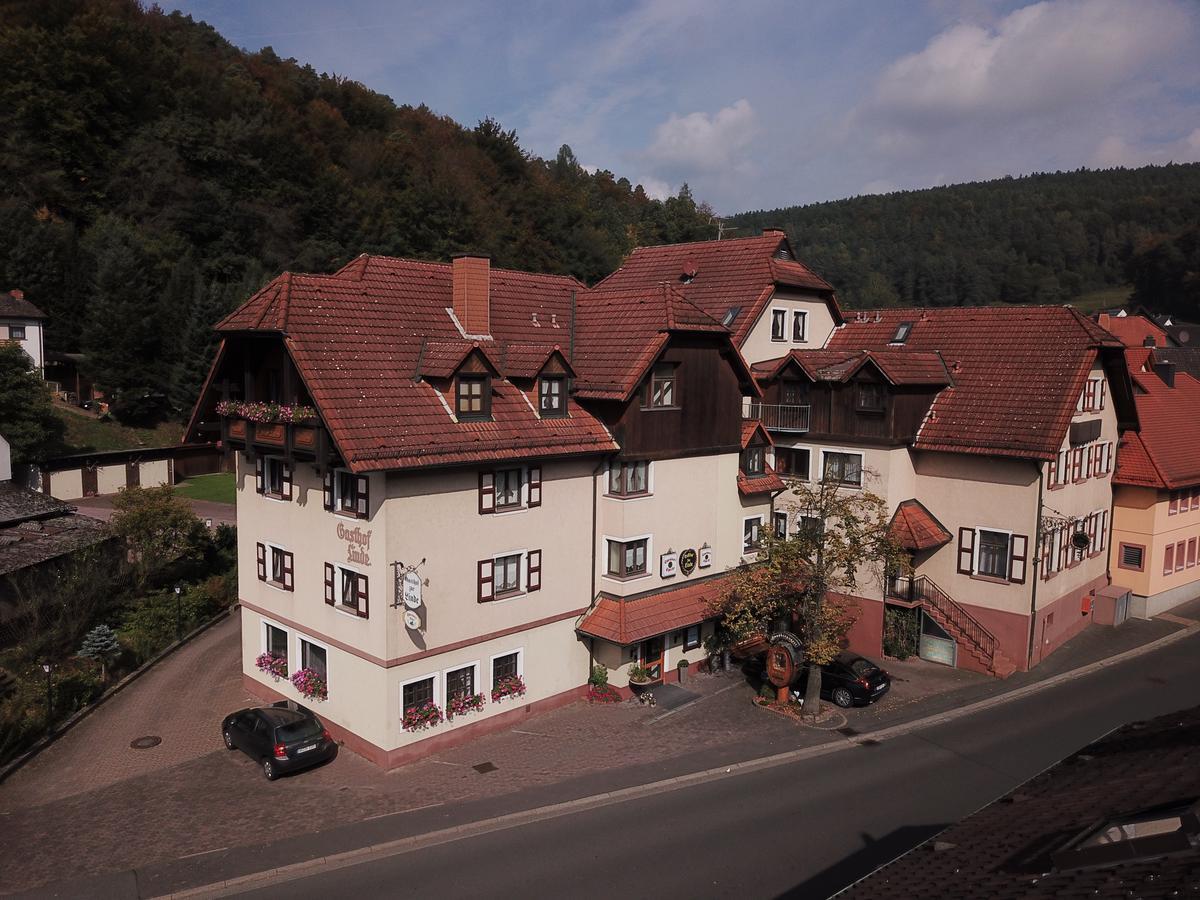Landgasthof Zur Linde 하임부헨탈 외부 사진
