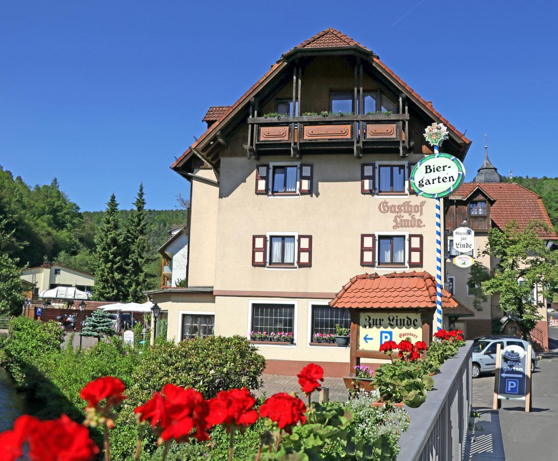 Landgasthof Zur Linde 하임부헨탈 외부 사진
